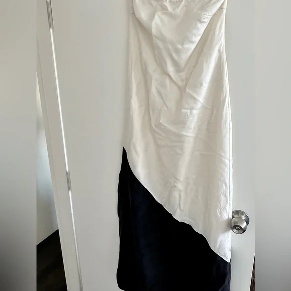 Dissh dress in size 6. - Picture 6 of 8